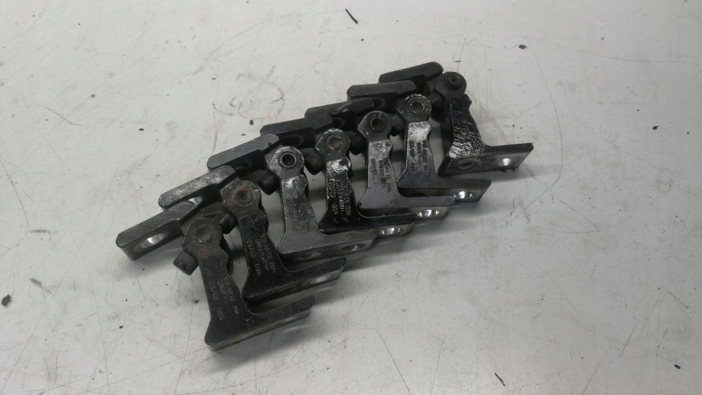 фото №1, Петля двері правий audi a4 b8 a5 8t q5 8k0831402b