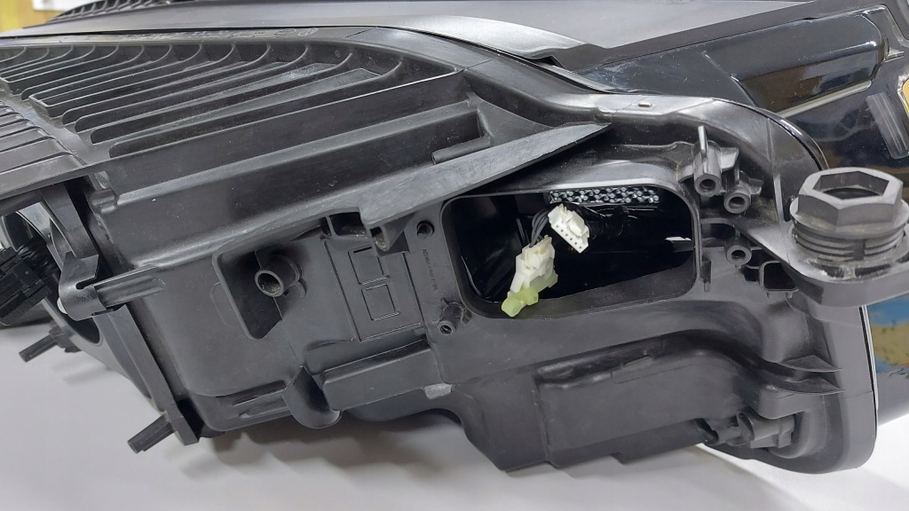 фото №6, Vw touareg iii full led 761941081 лампа