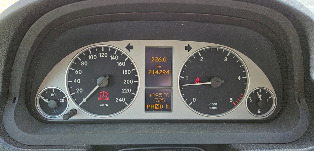 Панель mercedes b-klasa w245 a169 180 cdi a1695407647 Недорого