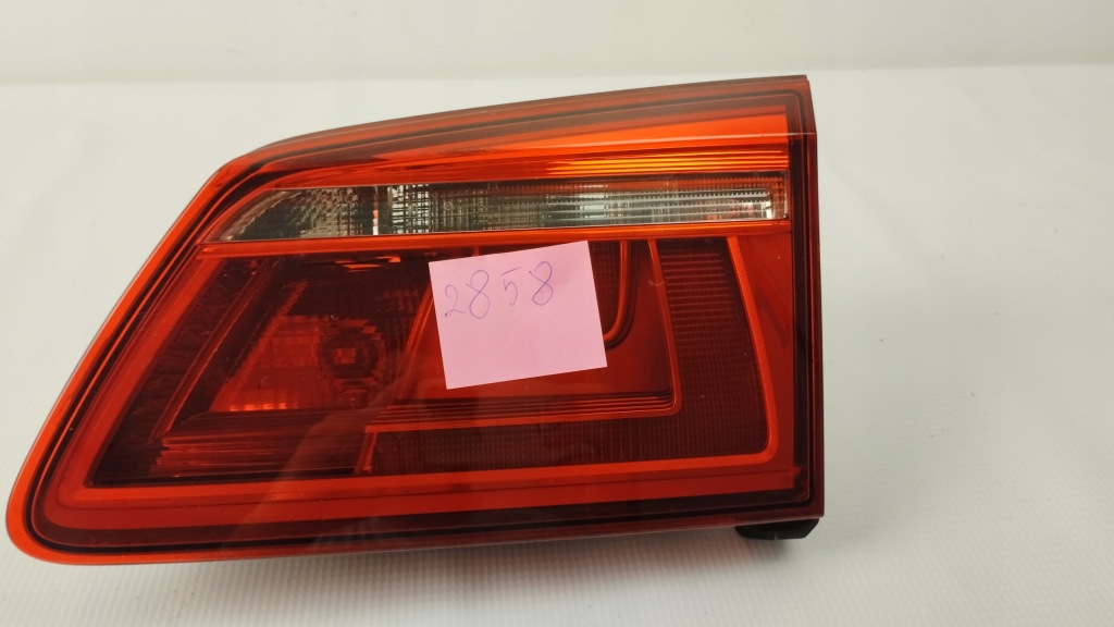 фото №15, Vw golf 7 vii sportsvan лампа задняя правая w крышка 510945094k