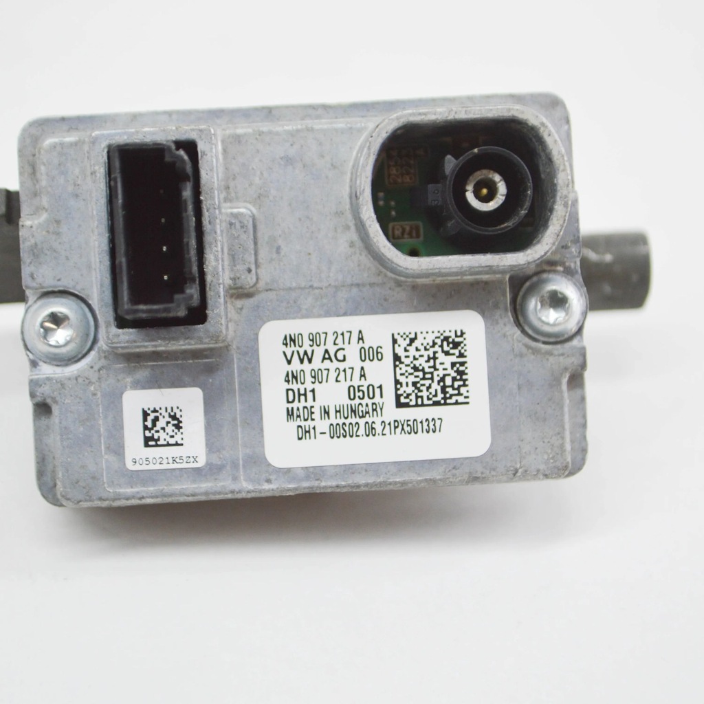 фото №7, Audi q8 2021 камера стекло передней / лобовое