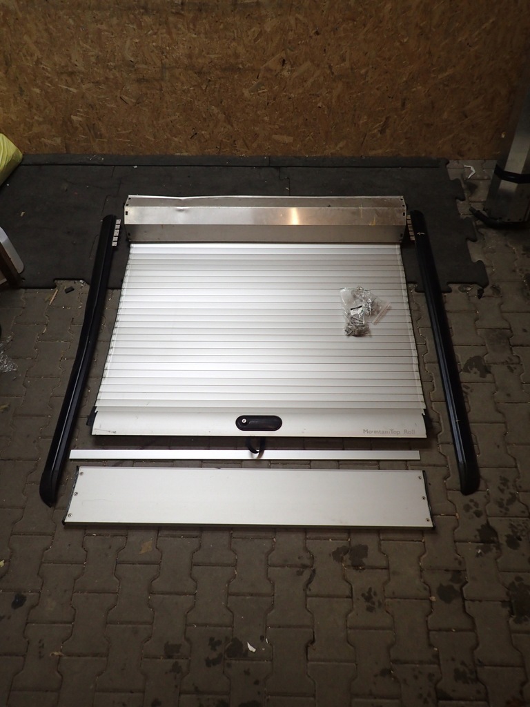 фото №1, Шторка кузов багажника задвижка toyota hilux 15-