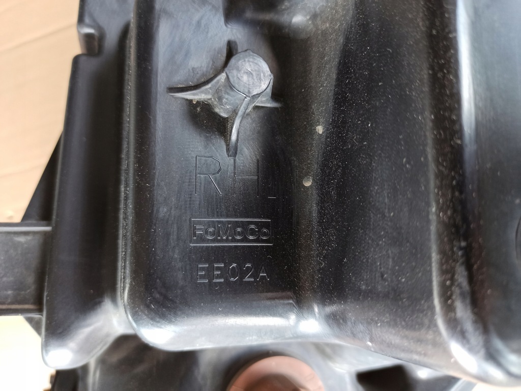 фото №8, Лампа права перед фара чорний середина ford f150 2009-2014