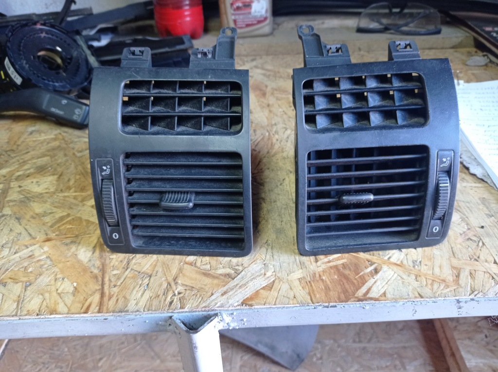 фото №1, Vw touran i 1t - решітка обдув ліва