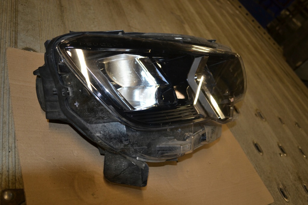 фото №2, Лампа фара правый перед передний rifter 18-