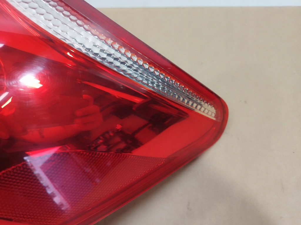 фото №6, Лампа права + ліва задня toyota rav4 iii lata 2005-2008 комплект