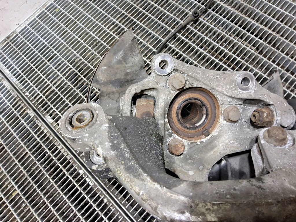 фото №7, Поворотний кулак передня перед сторона права opel cascada