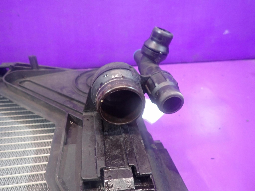 Bmw e46 01-06 рестайлинг  2.2 радиатор воды 14362419j 1436241.9j в Украине