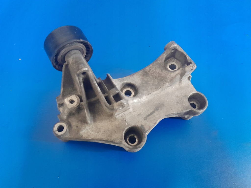 фото №1, Кронштейн двигуна renault trafic 1.6 dci 117105124r