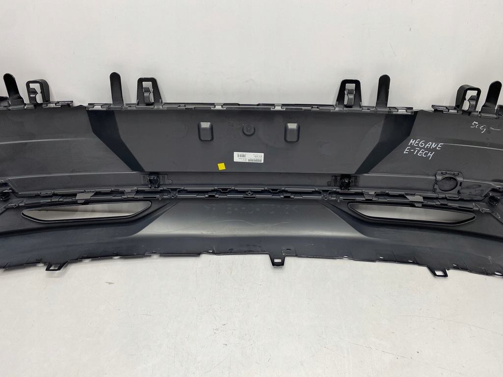 фото №8, Renault megane e-tech бампер задняя задний