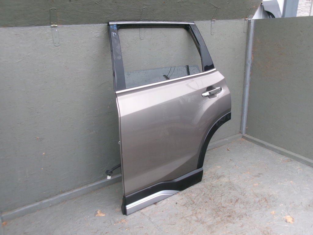 фото №1, Subaru forester v дверь левый задняя задние