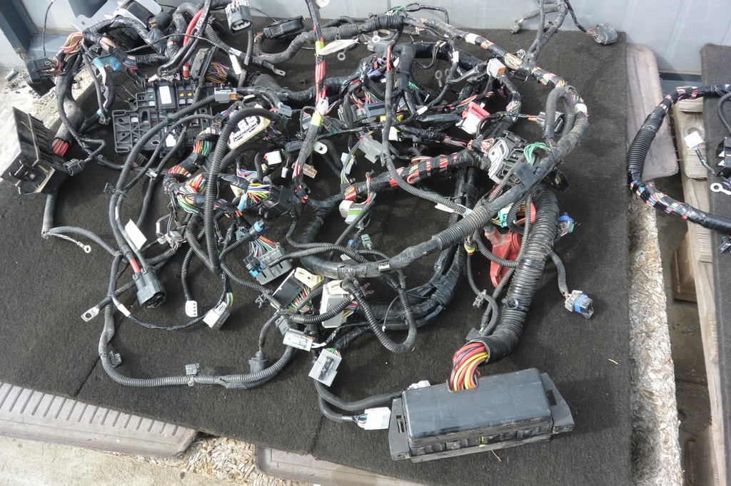 фото №7, Електропроводка відсік салону cała tesla model s eu