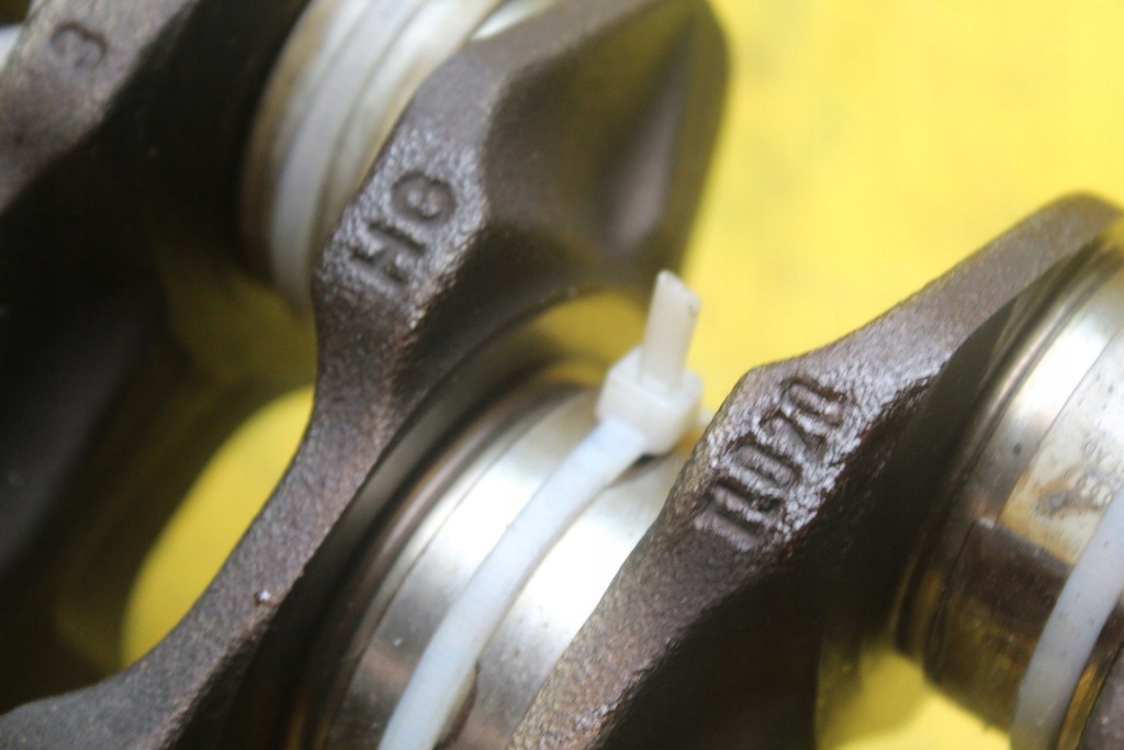 Wał колінчастий golf v a3 passat 1.4 b 03cak blf Київ