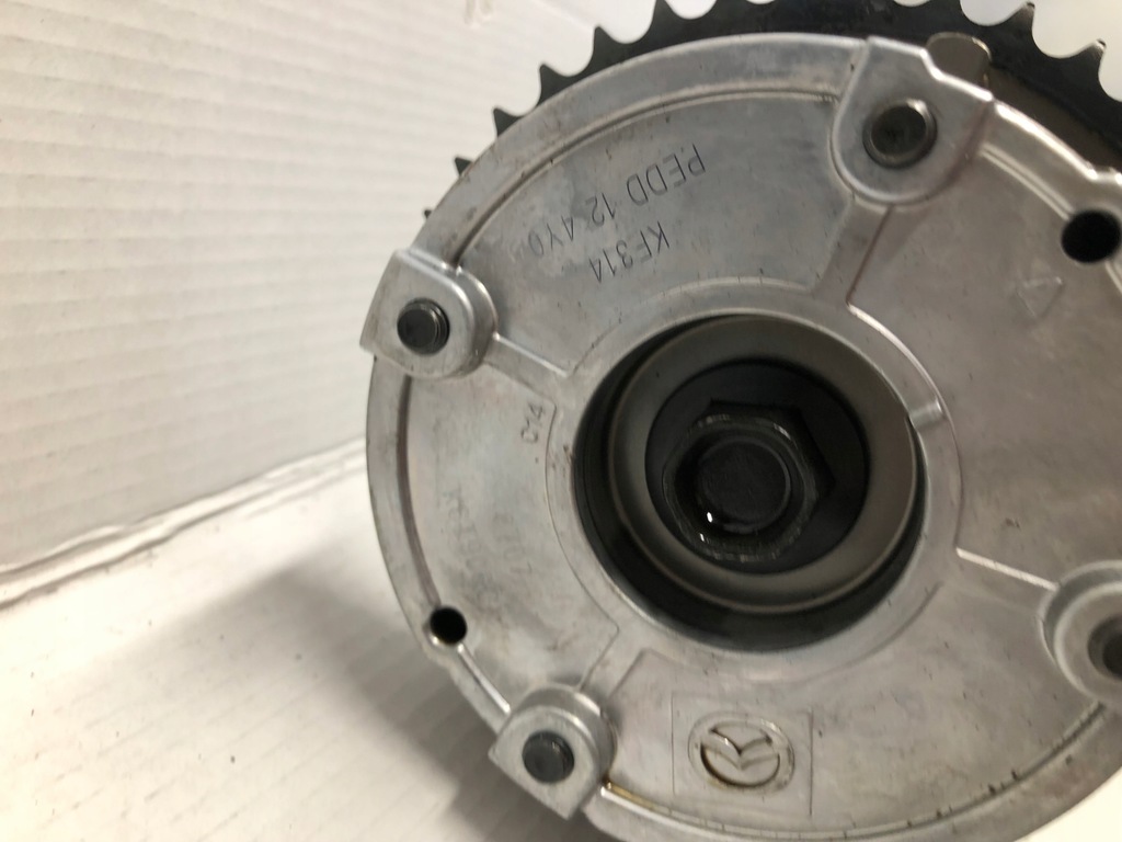 фото №9, Вали розподільного валу pe01124x0b mazda 3 bm 2.0