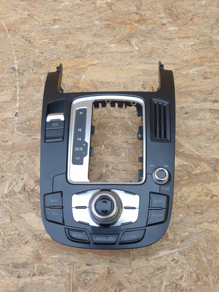 фото №1, Audi q5 8r панель управление радио рамка передач 8t0919611k eu