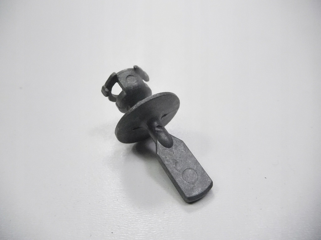 фото №5, Штифт замка vw sharan i 7m0837223a