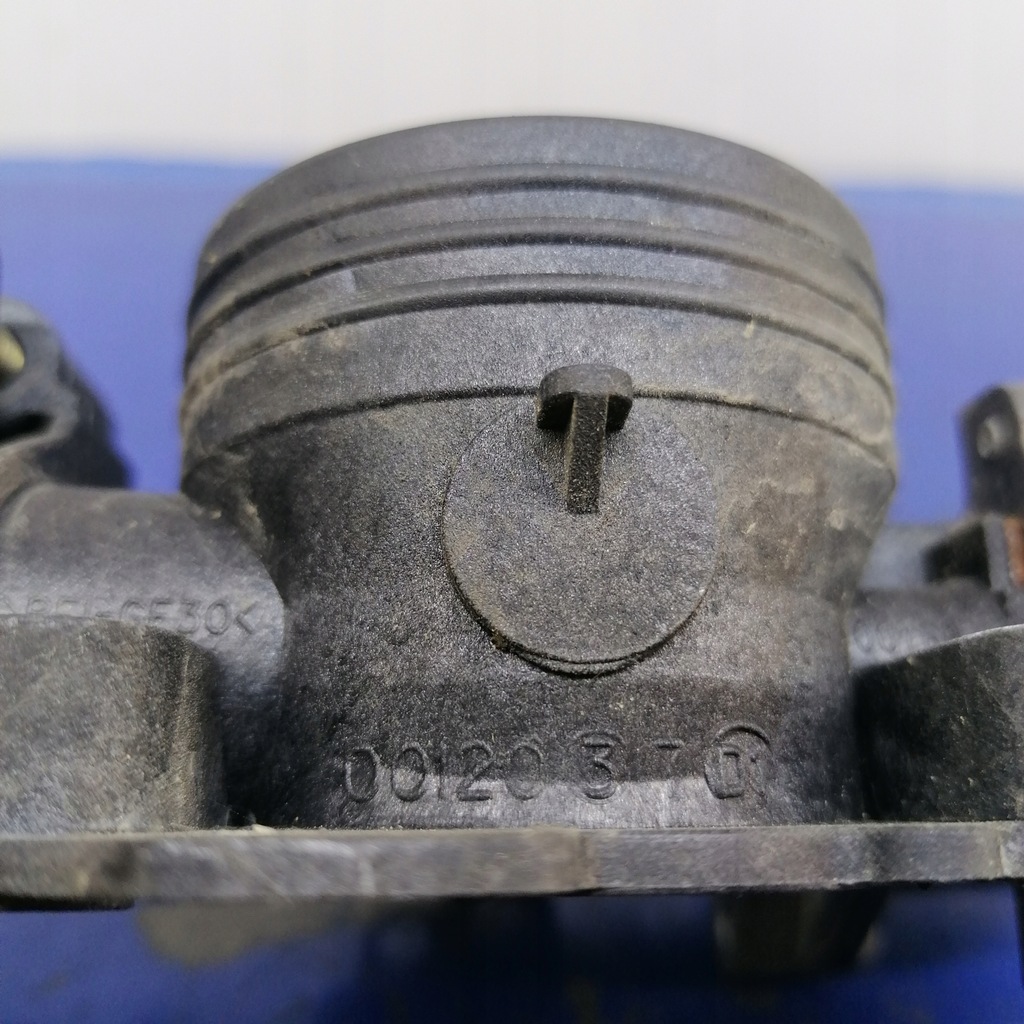 фото №6, Peugeot 206 1.4b дроссельная заслонка 0012037