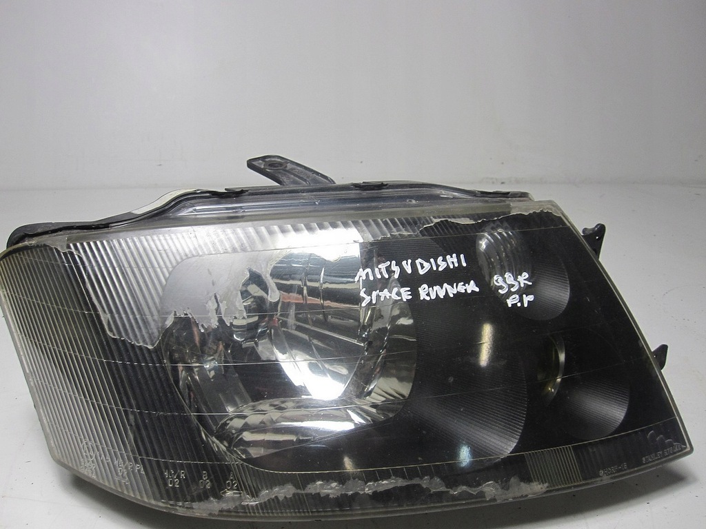 фото №2, Лампа передня права mitsubishi space runner 99r