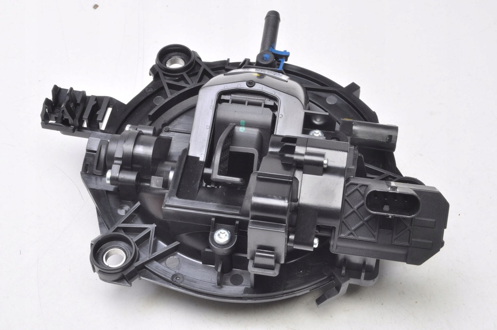 фото №9, Mercedes eqb x243 ручка крышки багажника a0997504800