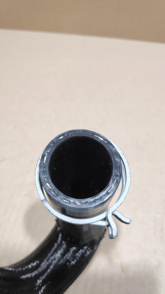 фото №5, Шланг wąż верхній радіатора 1.6mpi dacia dokker 215018803r