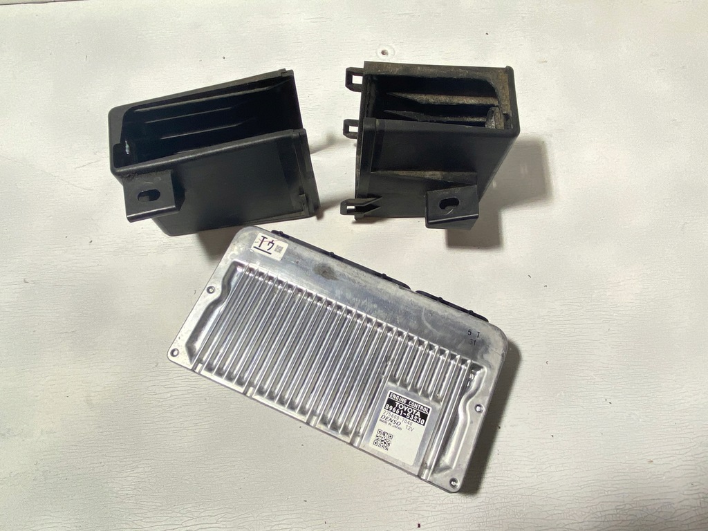 фото №1, Lexus rc 300h захист корпус комп'ютер двигуна