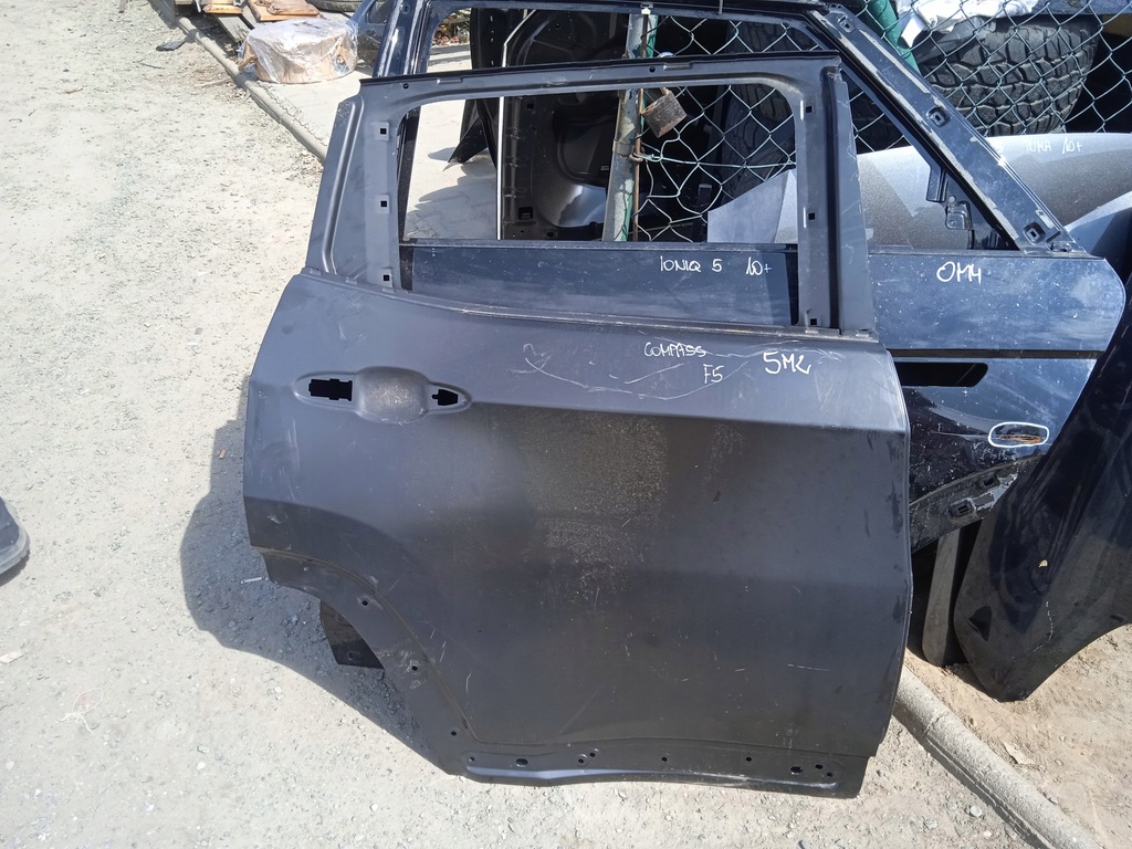 фото №1, Jeep compass wk2 дверь задние правое