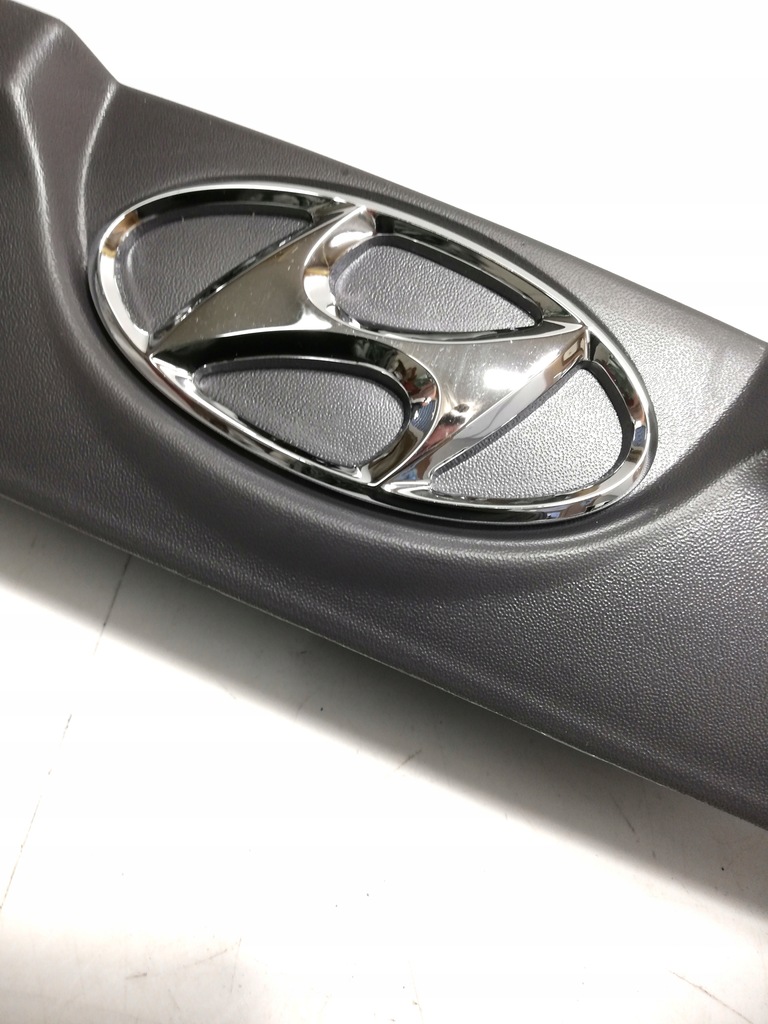 фото №11, Молдинг декоративная накладка logo эмблема крышки задняя hyundai atos 8731002000bu oe!