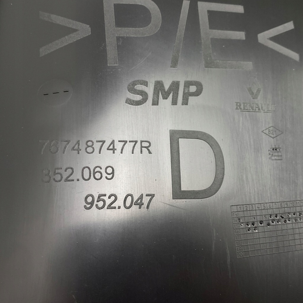 фото №13, Подкрылок правое передние dacia sandero ii