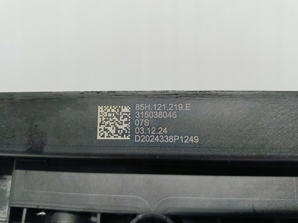 фото №14, Audi q6 e-tron 85h 24- повітропровід впуск повітря шторка жалюзі 85h121219e