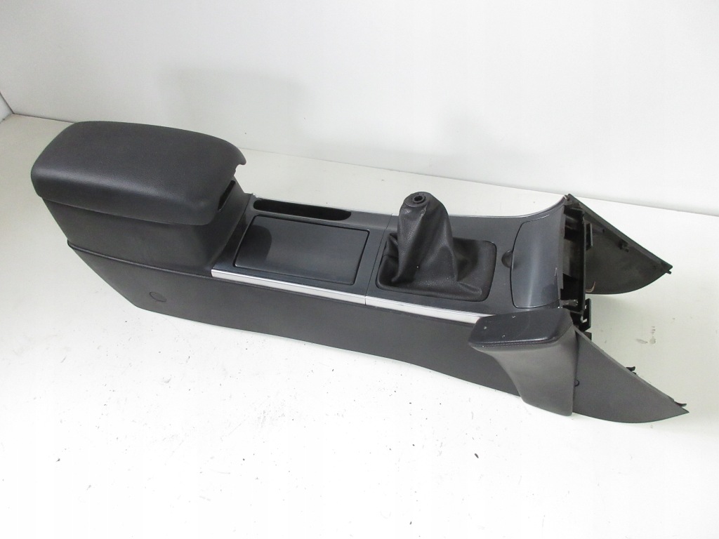 фото №1, Mazda 6 i gg туннель подлокотник kuda pod телефон