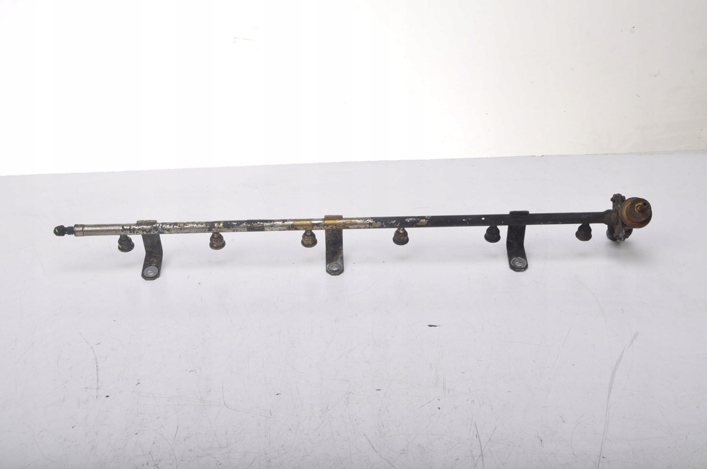 фото №6, Aston martin db7 5.9 молдинг впрыскная