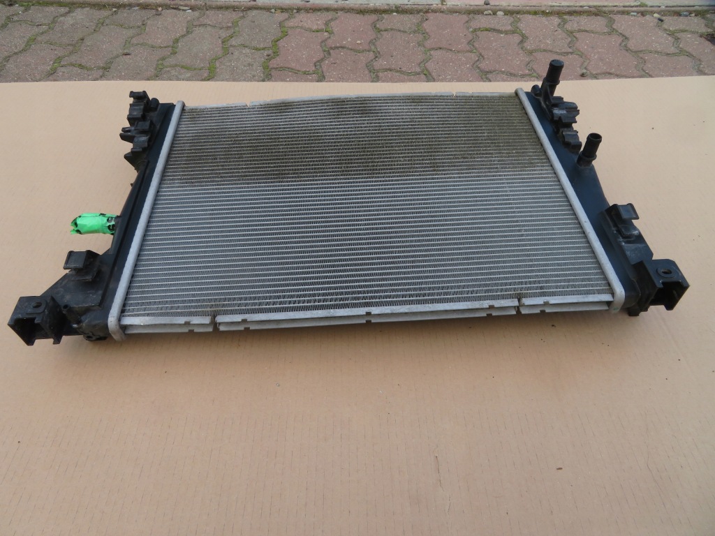 Радіатор renault zoe 8a7560400 denso Доставка