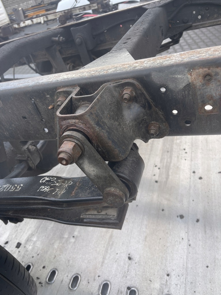 фото №1, Кронштейн кронштейн рессора задняя maxity cabstar 06r-