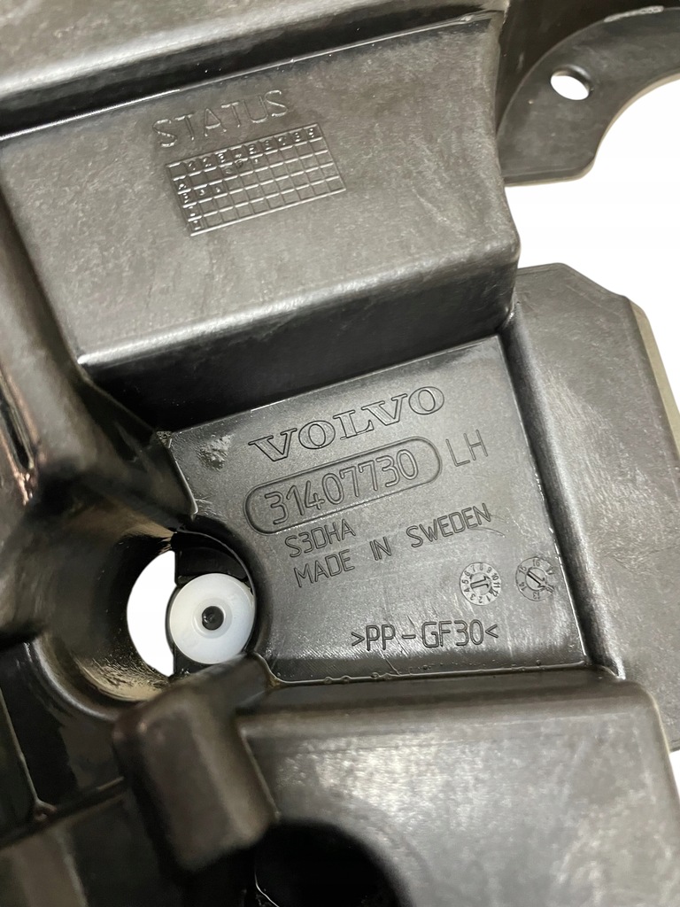 фото №3, Напрямна бампера лівий задня volvo xc90 ii