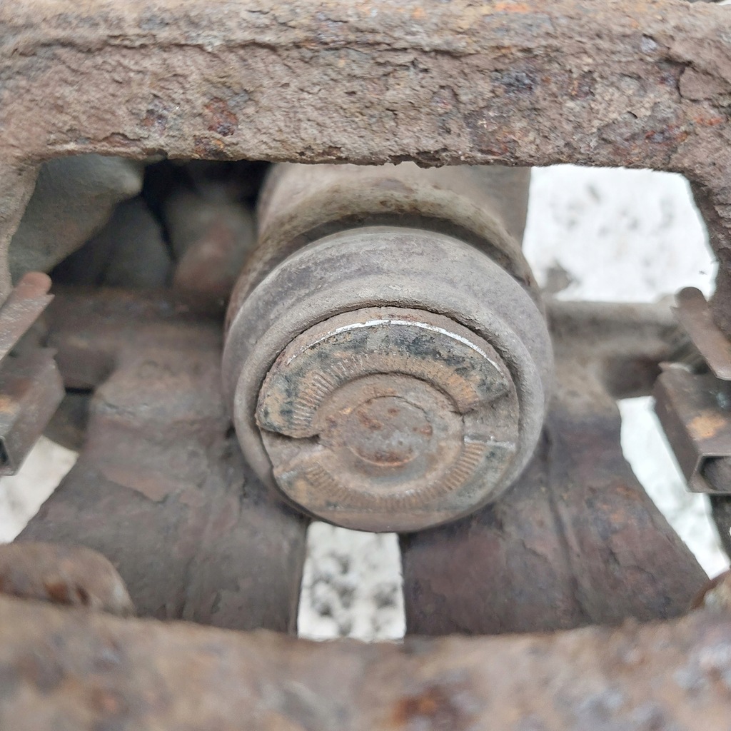 фото №7, Volkswagen vw t5 супорт гальмівний лівий задня чавунний + скоба