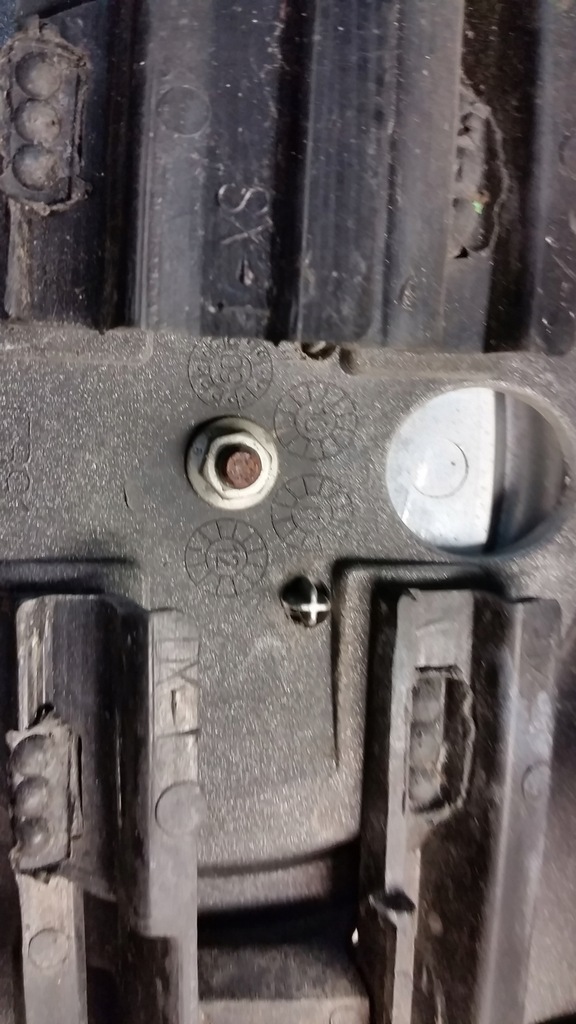 фото №9, Решітка радіатора радіатора решітка радіатора fiat panda ii 2 срібляста ls393666 ładna