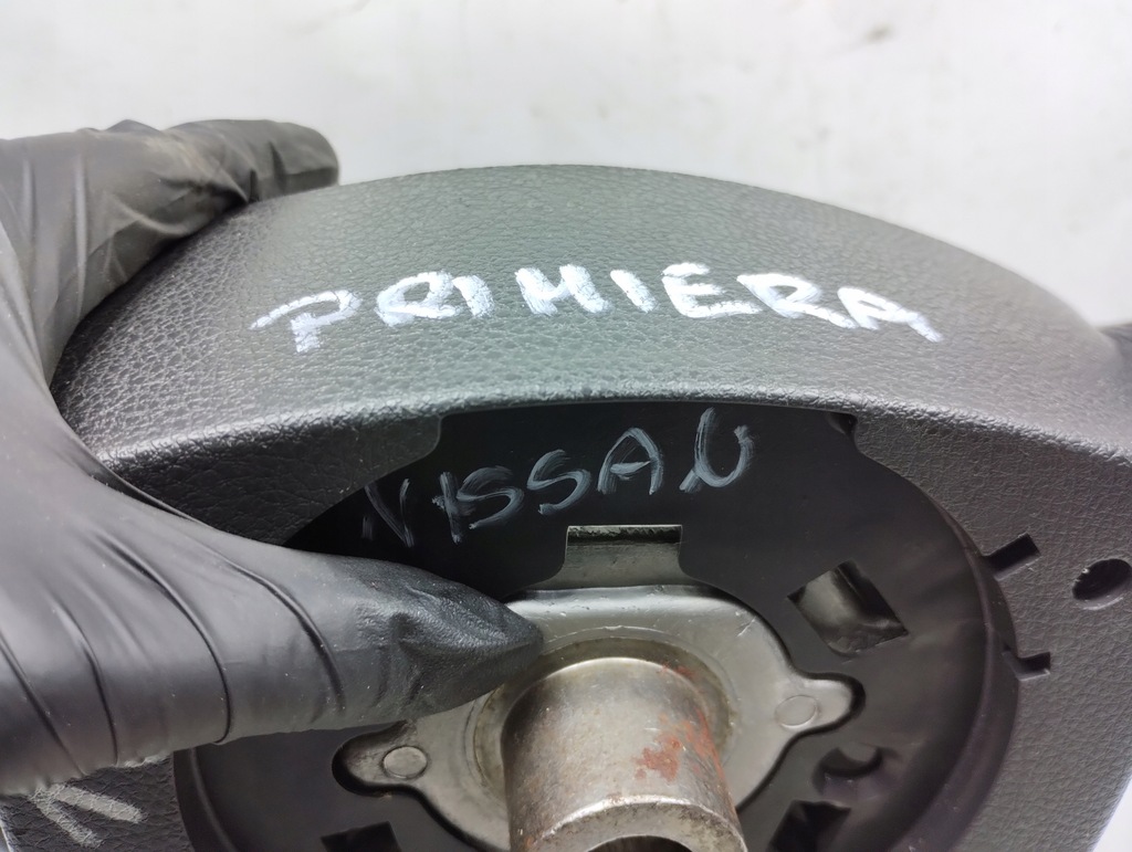 фото №9, Nissan primera p12 воздуховод кожа мультифункция