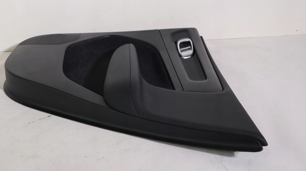 фото №6, Volvo xc40 обшивка дверь правый задняя 31407710