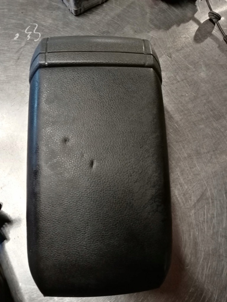 фото №8, Підлокітник шкіряний ford c-max 1