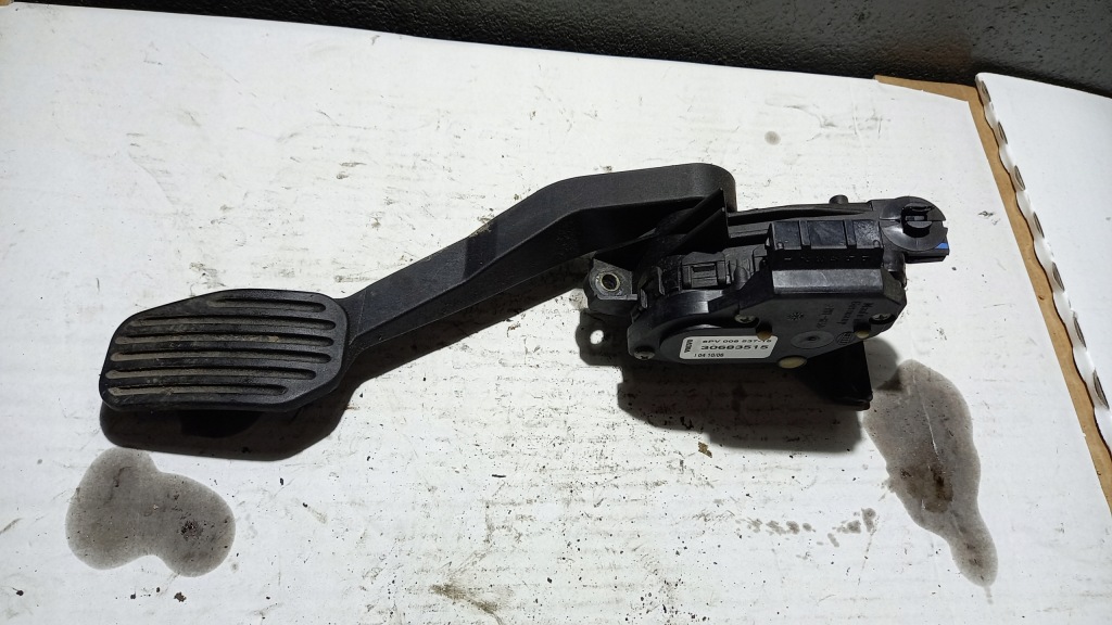 фото №1, Потенціометр газу 30683515 volvo s60 lift 2.4d 04-