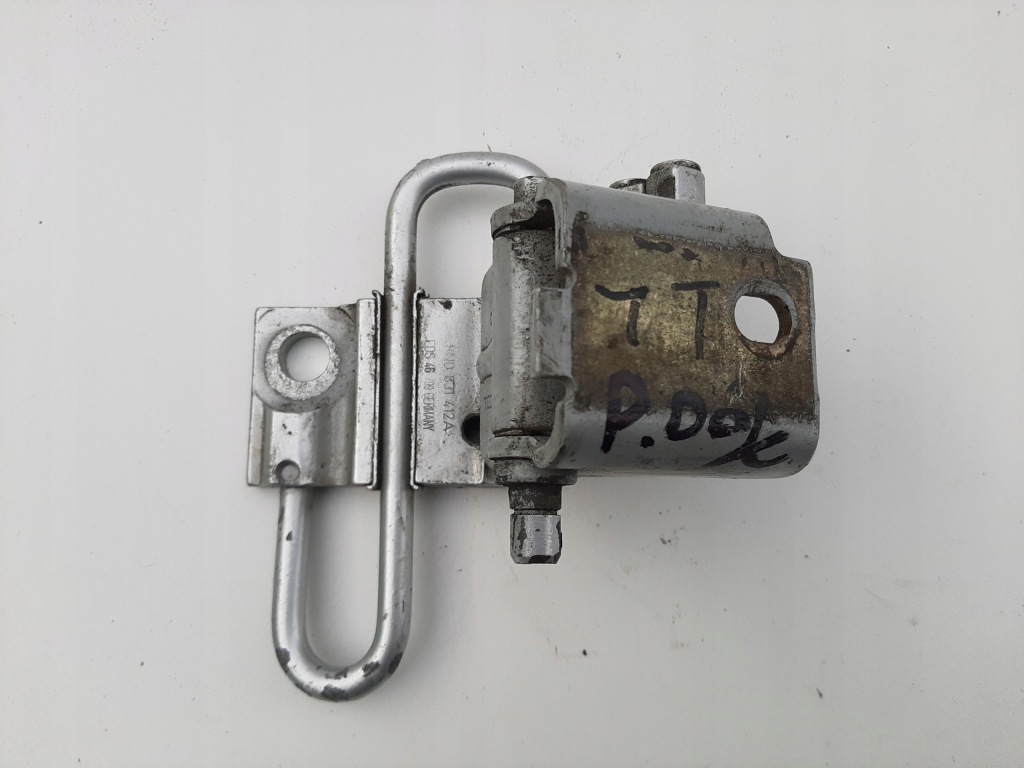 фото №2, Петля двері передній правий dół перед audi tt