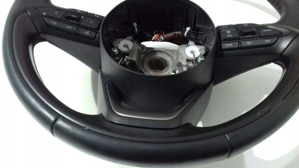 фото №8, Toyota yaris cross повітропровід