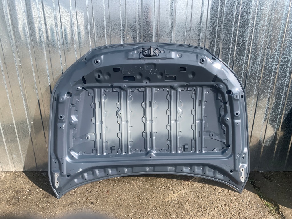 Mazda cx 30 капот Оригінал