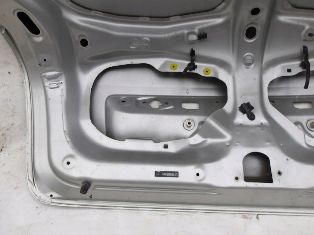 Крышка багажника багажника toyota avensis t25 седан 1 Цена