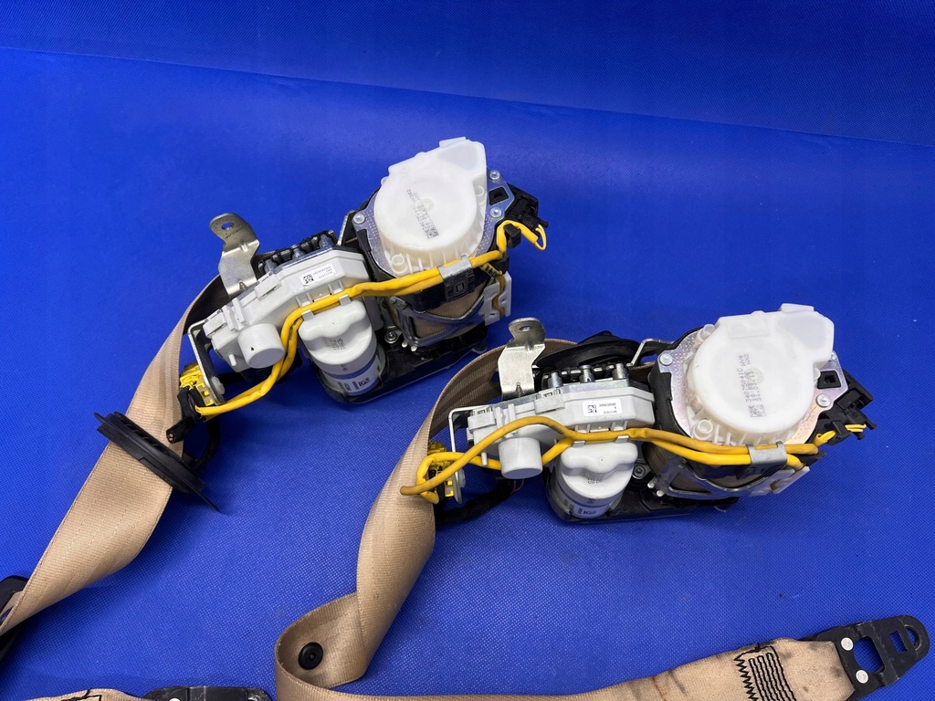 фото №5, Audi a6 a7 c7 4g ремни безопасности перед доводчик 4g8857706j 4g8857705e