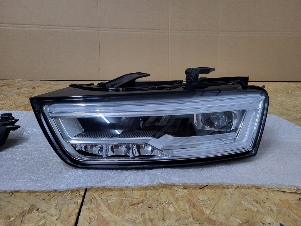 фото №1, Audi q3 q-3 8u0 lift full led лампа передняя перед левая