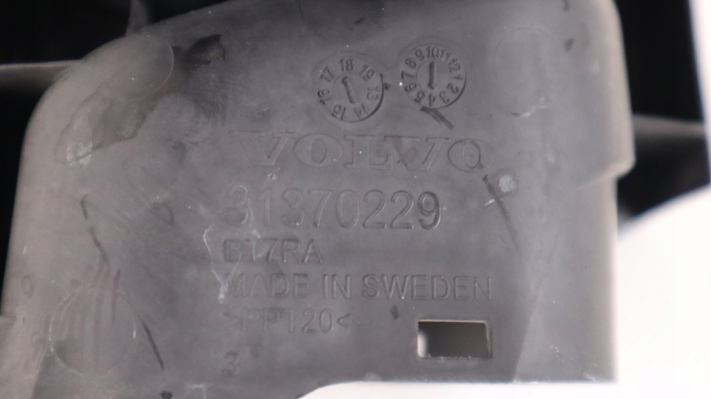 фото №5, Volvo xc60 ii 2.0 d4 труба повітрозабірник повітря 31439509, 31370229
