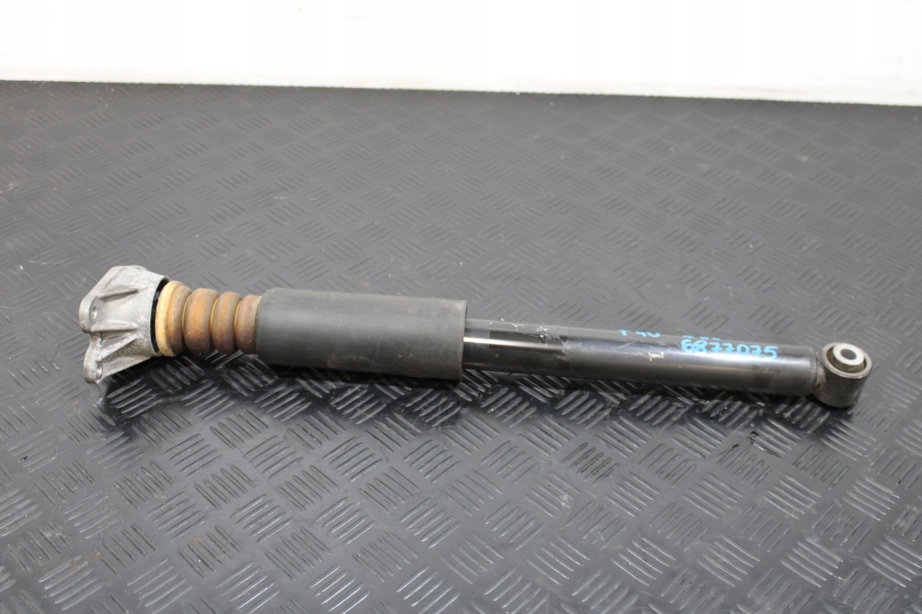 фото №1, Амортизатор задняя 6877075 bmw 1 f40 1,5i