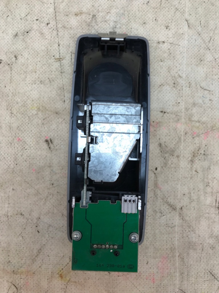 фото №7, Bmw x5 e70 06-11 лампа потолочный задняя левая правая