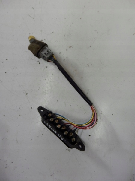 Купити Toyota previa 2 05 контактор двері бокових